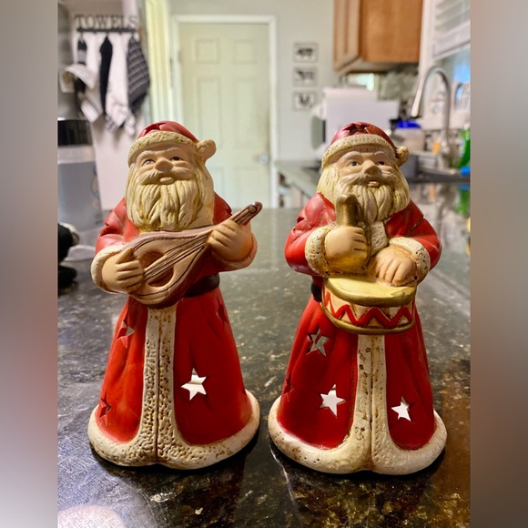Two tea light Santa’s playing instruments - Picture 1 of 2